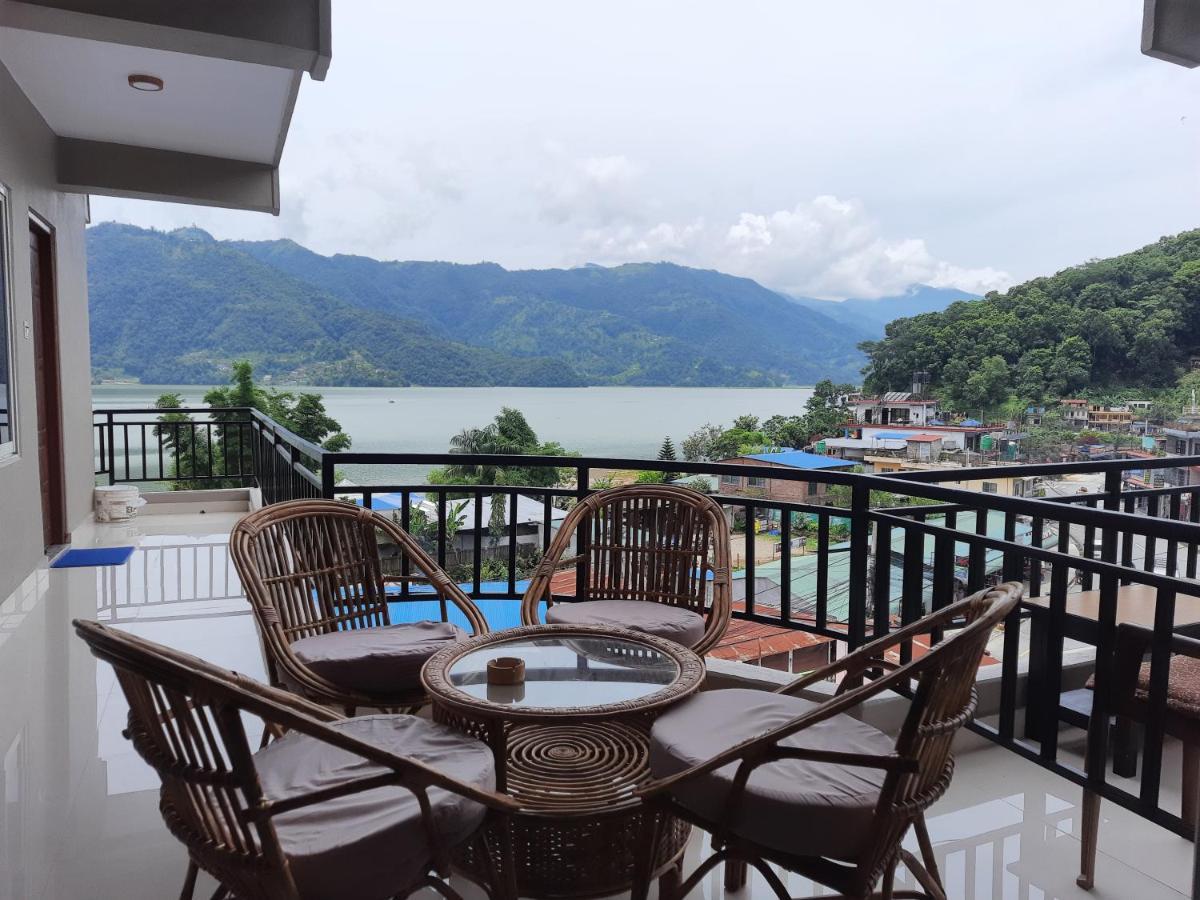 The Eagle Zone Hotel Pokhara Bagian luar foto