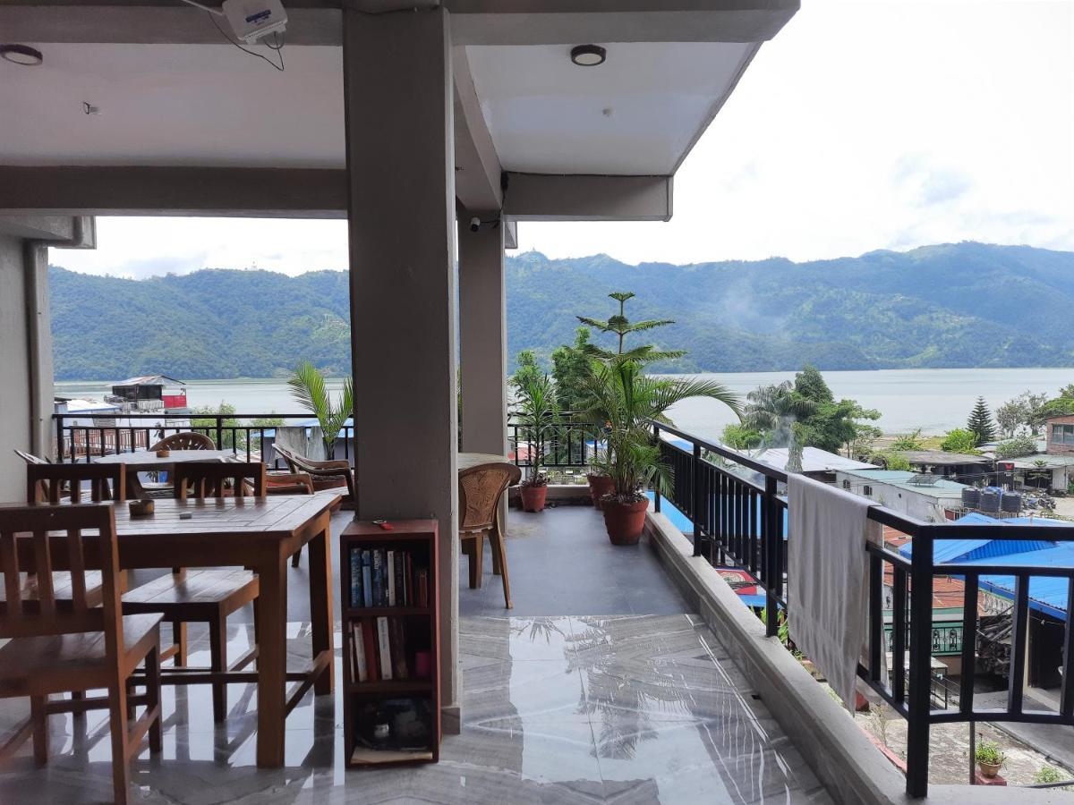 The Eagle Zone Hotel Pokhara Bagian luar foto